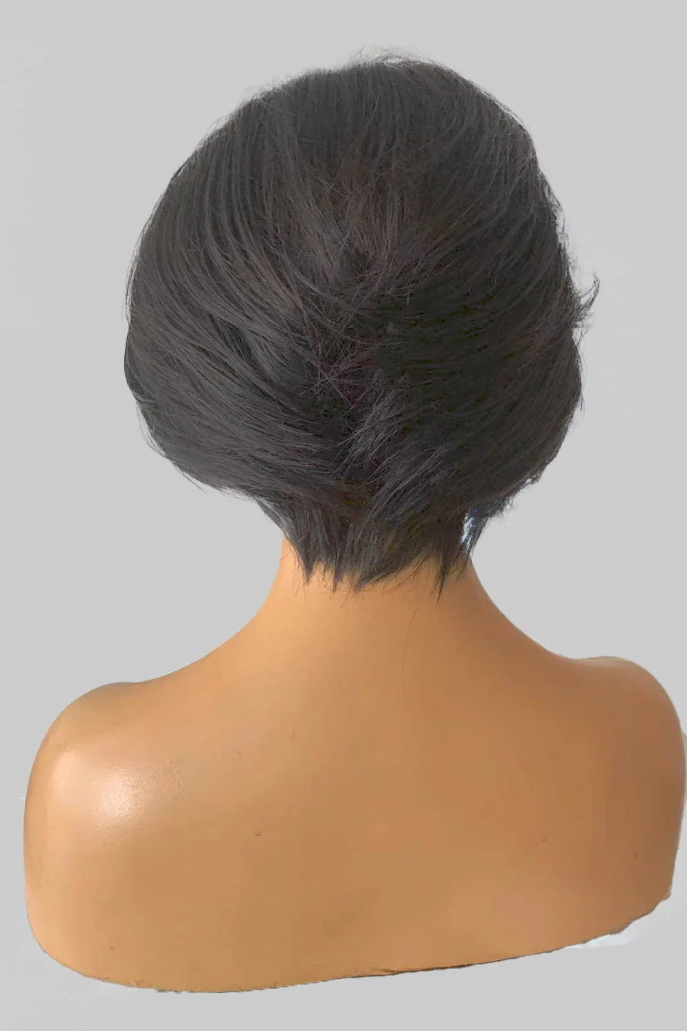 Short Body Wave Layered Bob Wig 13x6 Lace Front Glueless Natural Color - Image 3