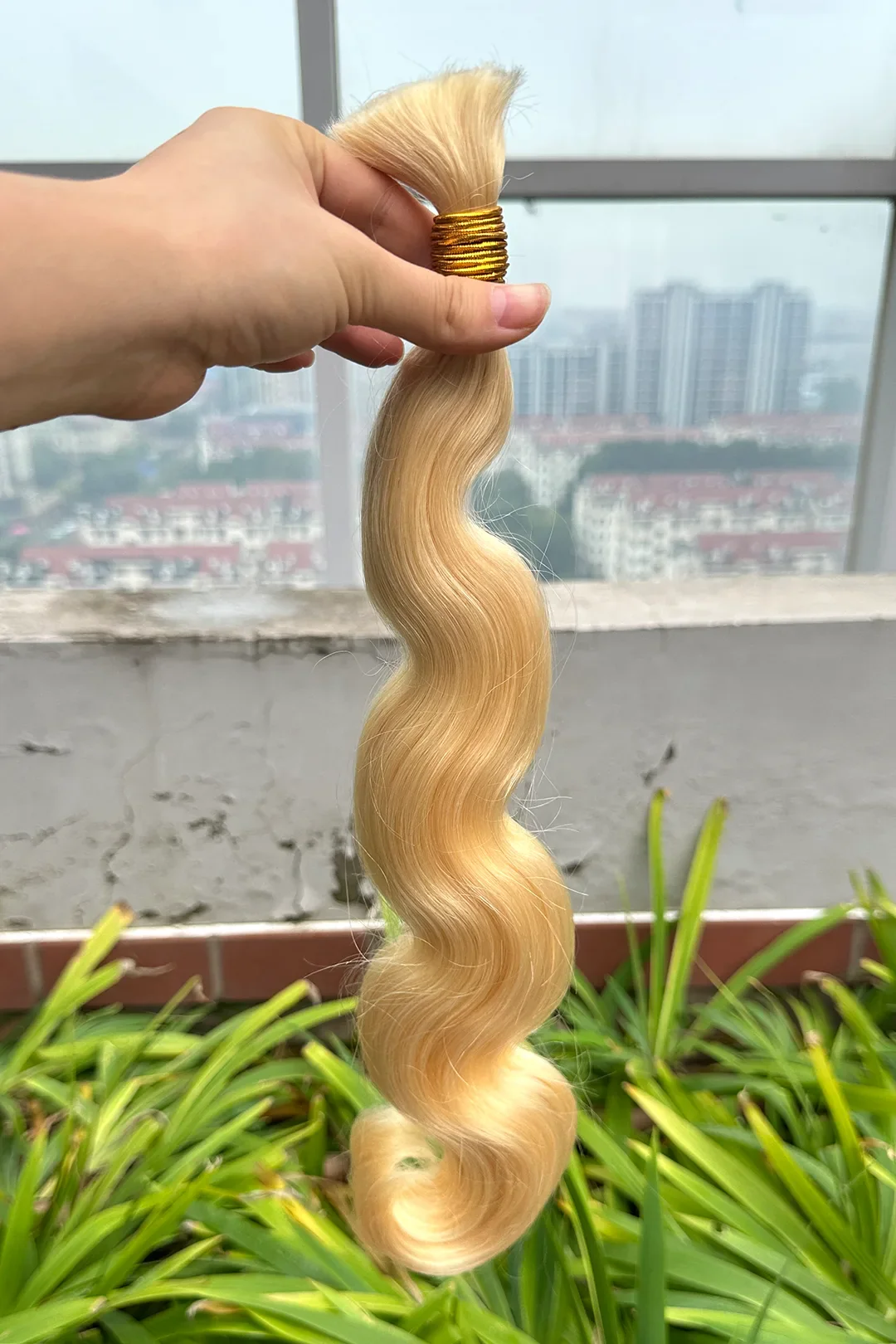 613 Blonde Body Wave Bulk Human Hair for Braids - Double Drawn - Image 3