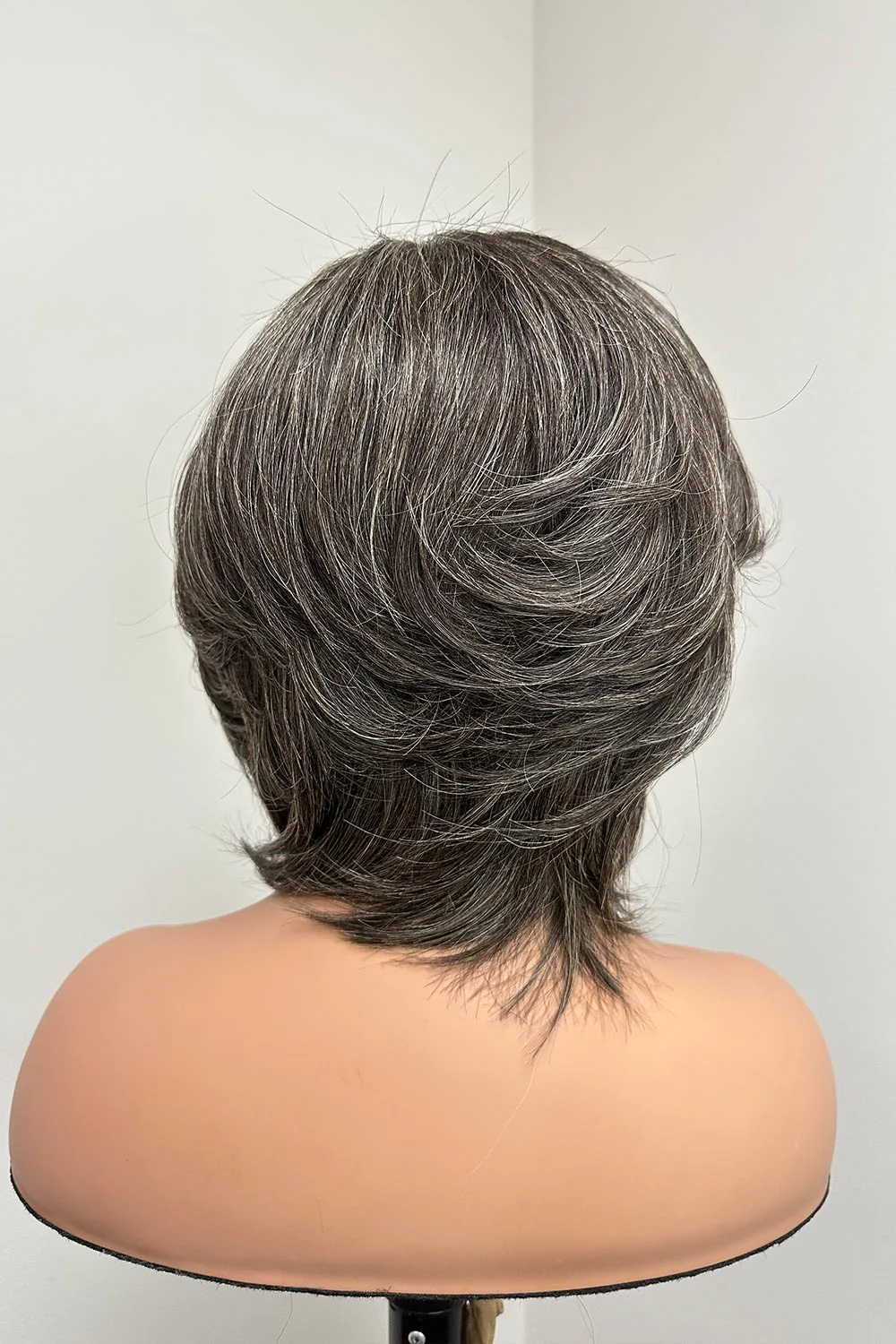Designer Wigs-13*6 Lace Front Wig Silver Grey For Lady Pixie Bob - Image 4