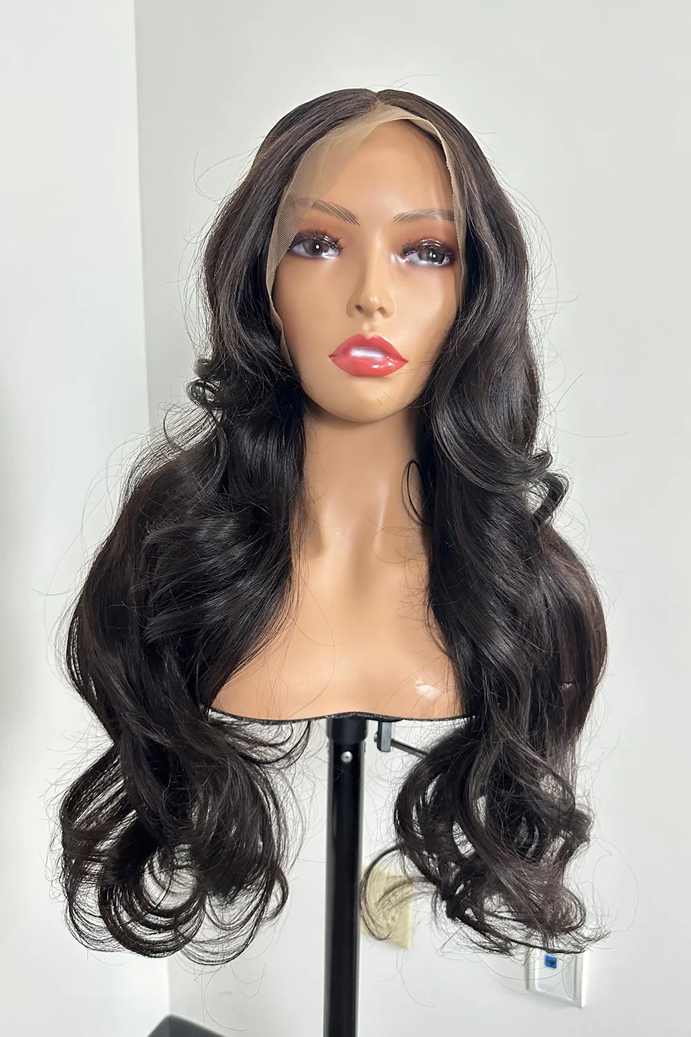 Designer Wigs-Elegant Natural Black Wavy 13x6 Lace Wigs - Image 4