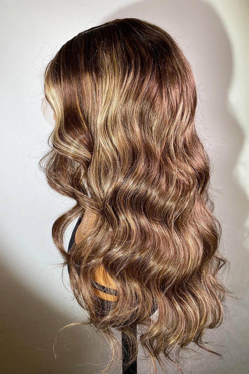 Designer Wigs-Layered Cut Loose WaveWith Stunning Highlights I T-Part - Image 5