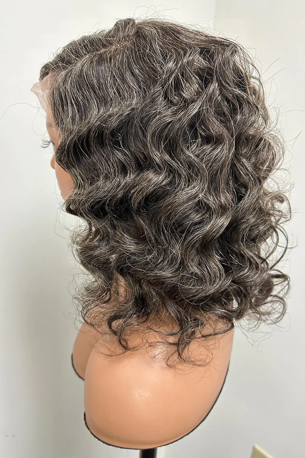 Designer Wigs-Salt & Pepper Mix Grey Color Loose Wavy Bob HD Lace Glueless Wigs - Image 2
