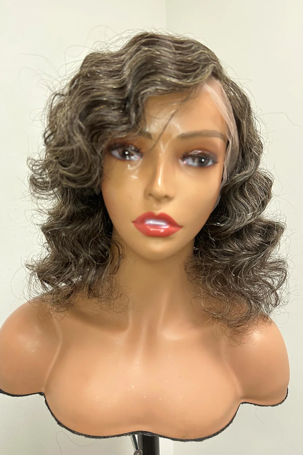 Designer Wigs-Salt & Pepper Mix Grey Color Loose Wavy Bob HD Lace Glueless Wigs - Image 5